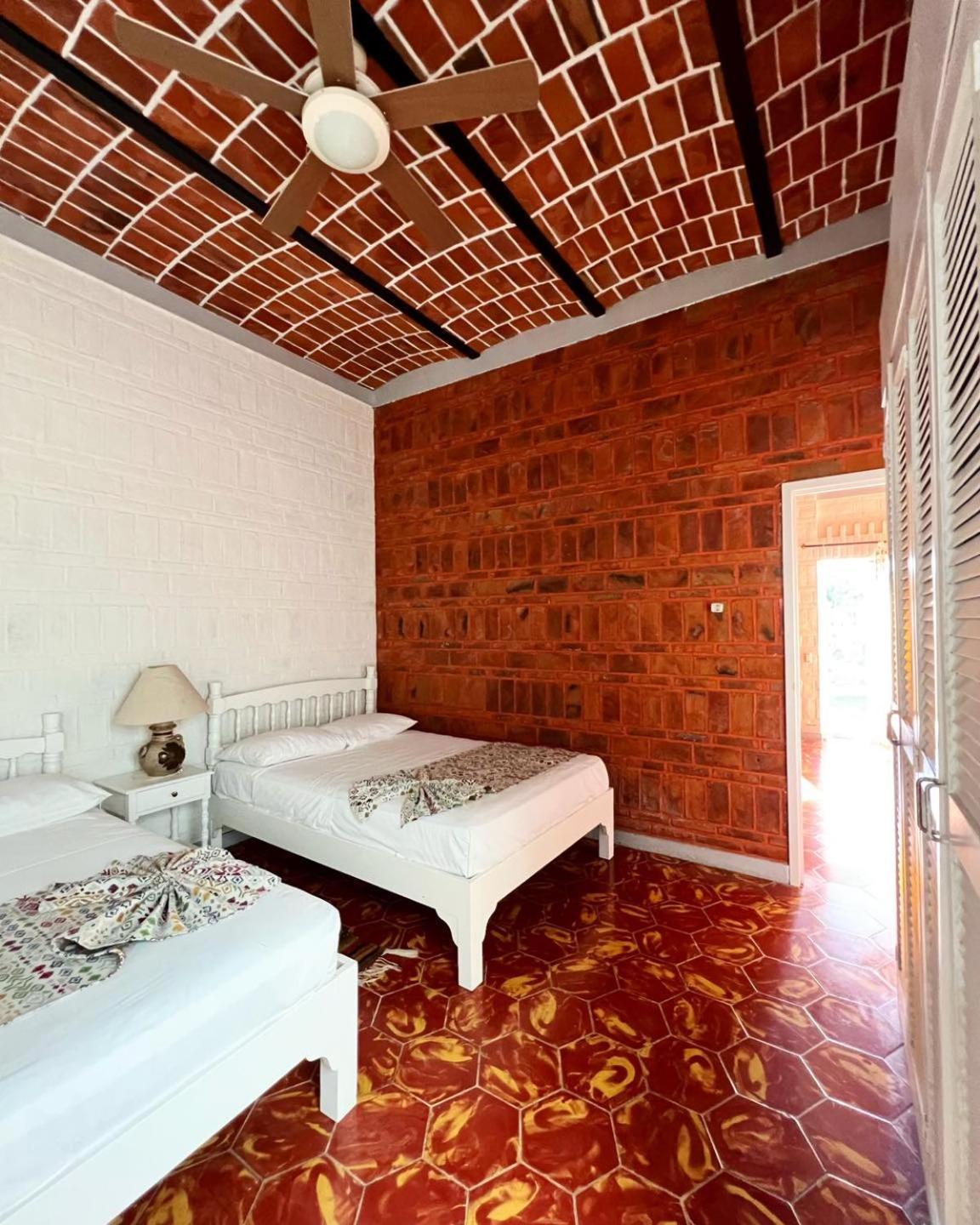 Mama Chuy Hotel & Villas San Juan Cosalá Exterior photo